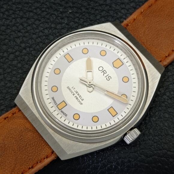 Oris Men's Silver and Tan Watch - Picture 6 of 9